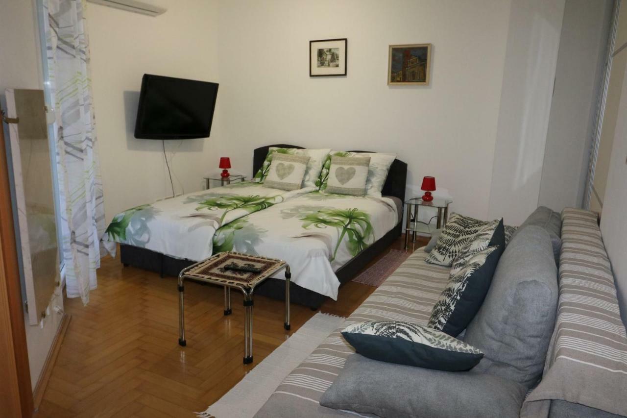 Apartamento Benedetta Pula Exterior foto